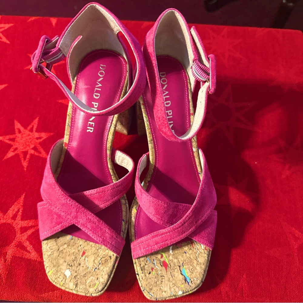 Donald Pliner Women's Trista Suede Platform Heel Magenta Size 6.5